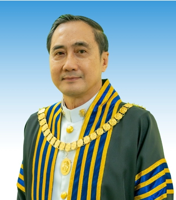 พินิติ รตะนานุกูล